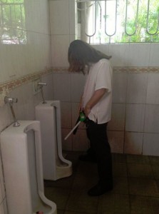 Pee-straight-funnel-in-Shenzhen